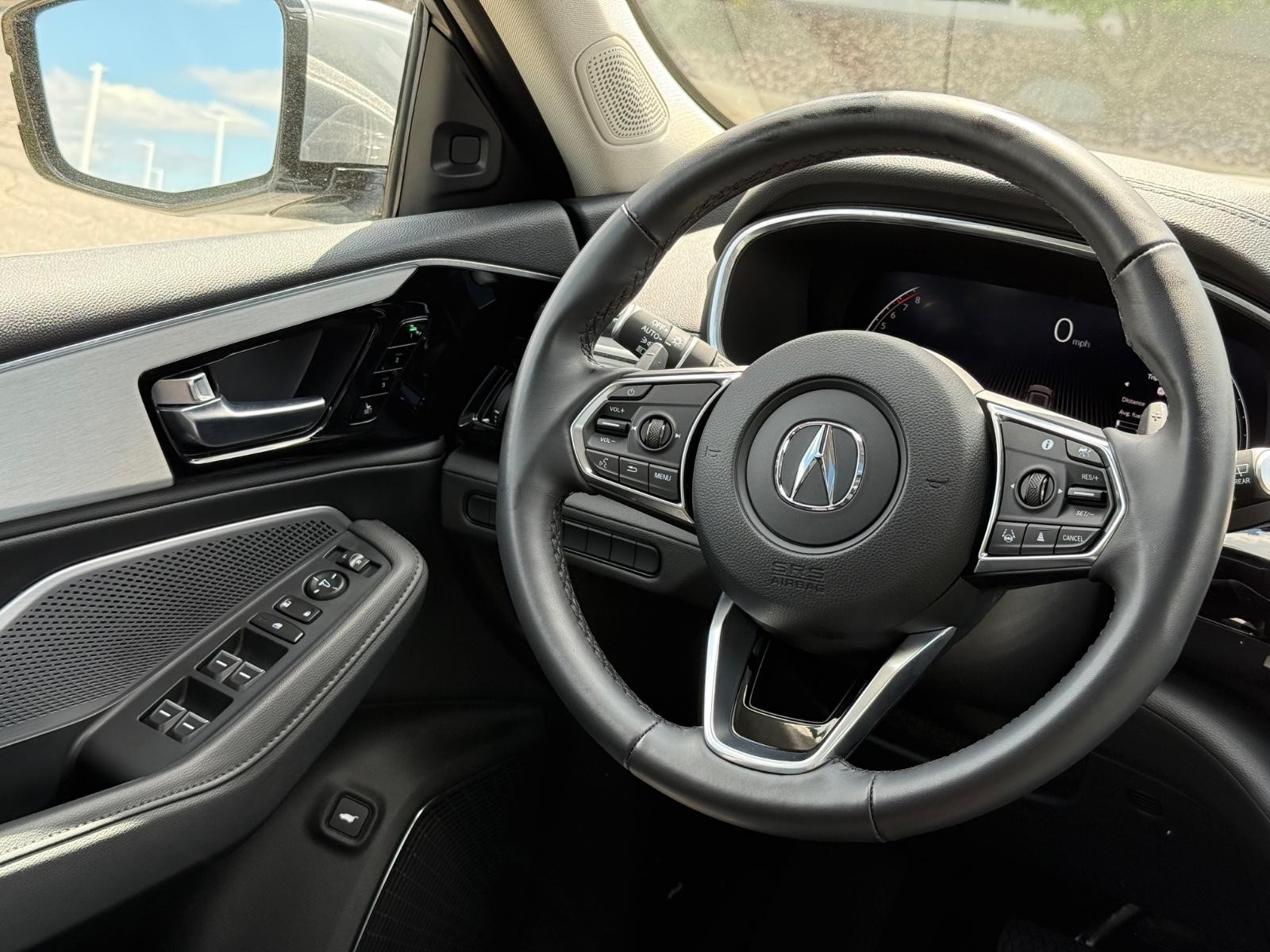 Acura MDX Vehicle Full-screen Gallery Image 14