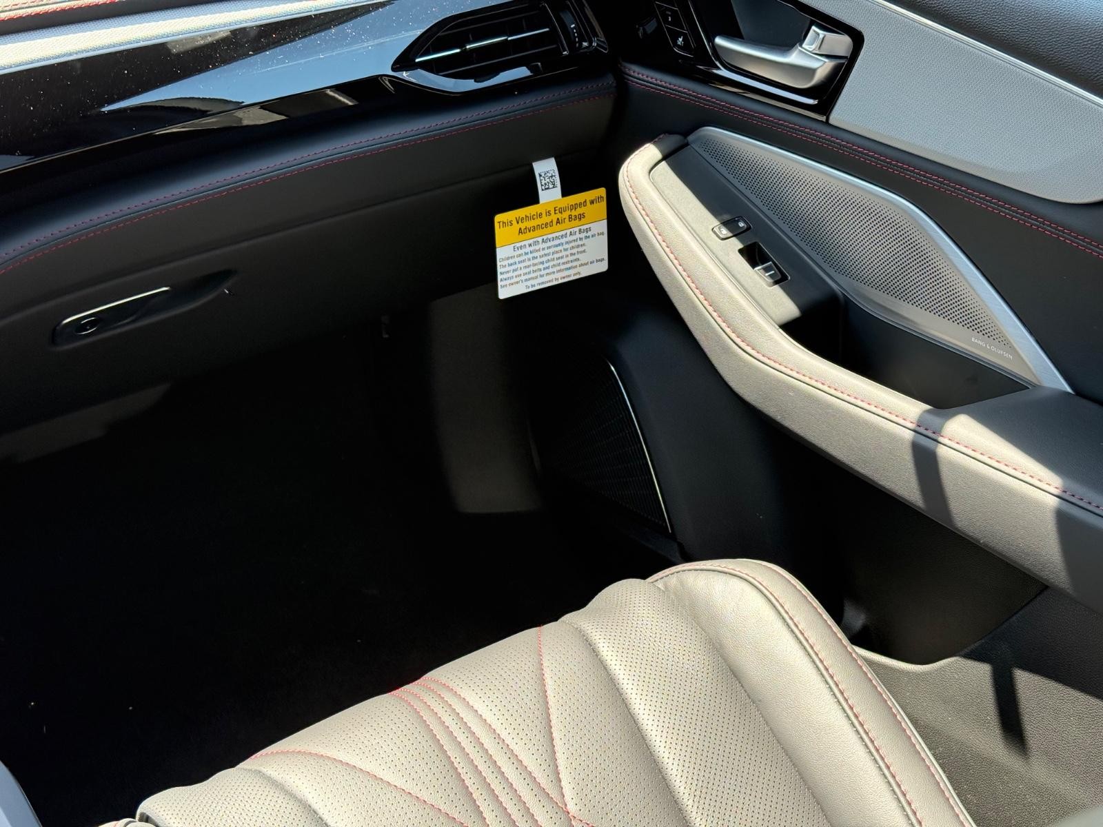 Acura MDX Vehicle Image 10