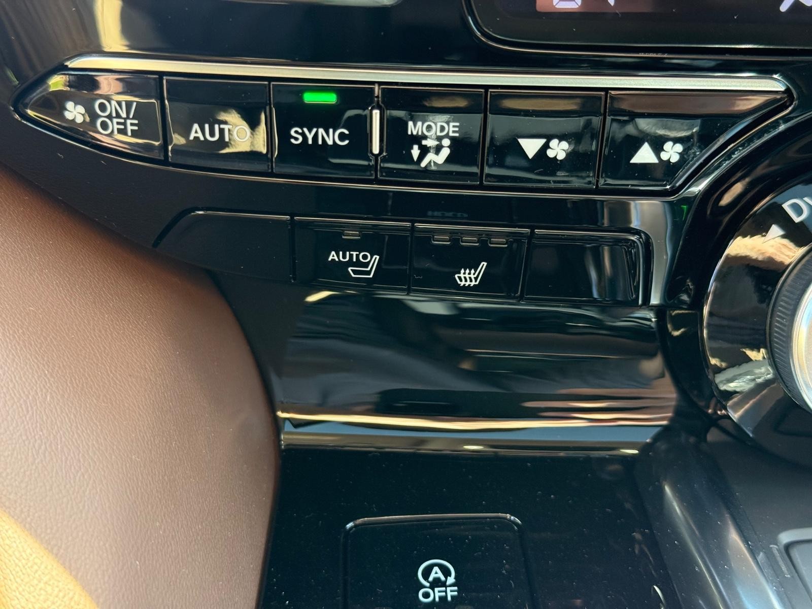 Acura MDX Vehicle Image 15