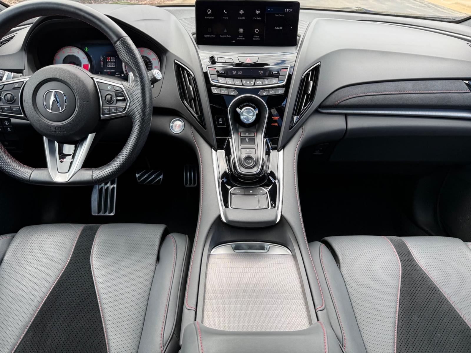 Acura RDX Vehicle Full-screen Gallery Image 11