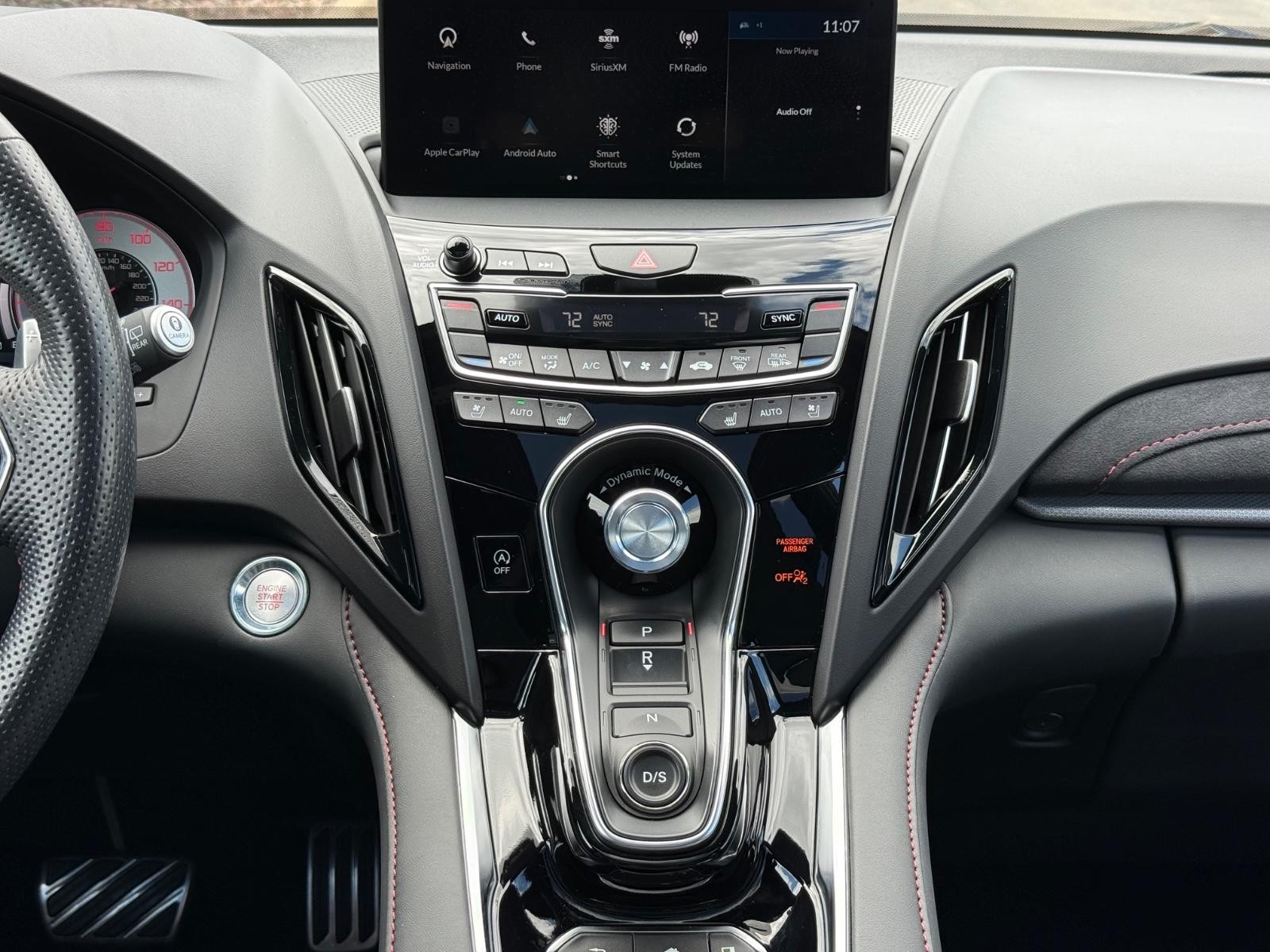 Acura RDX Vehicle Full-screen Gallery Image 12