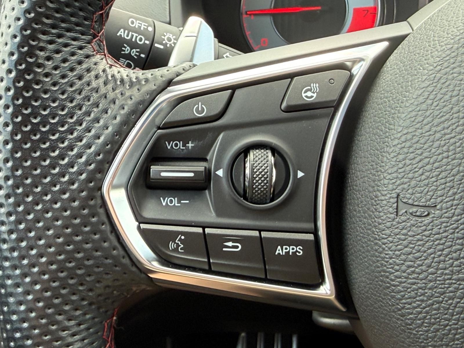 Acura RDX Vehicle Full-screen Gallery Image 17