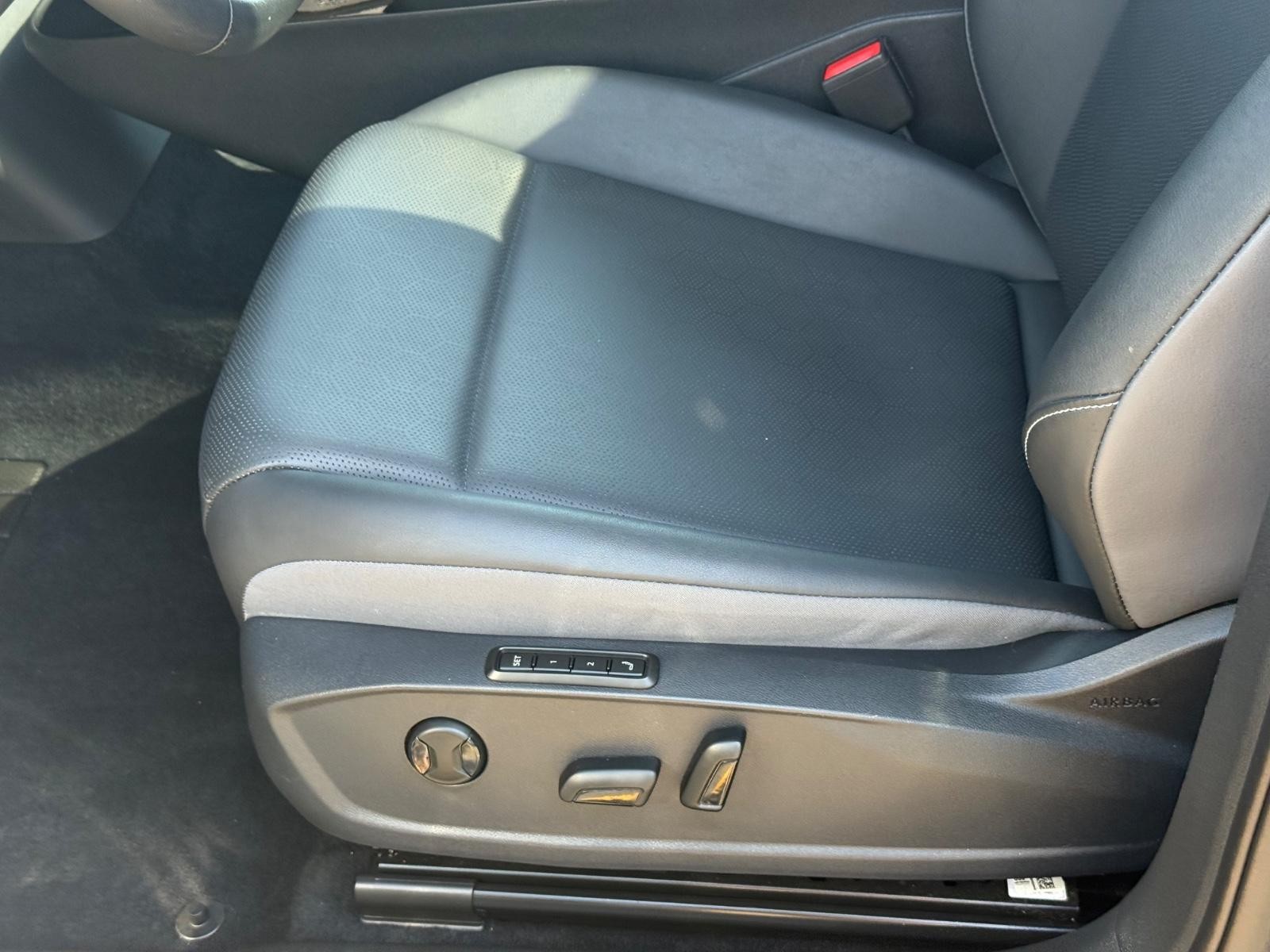 Volkswagen ID.4 Vehicle Image 22