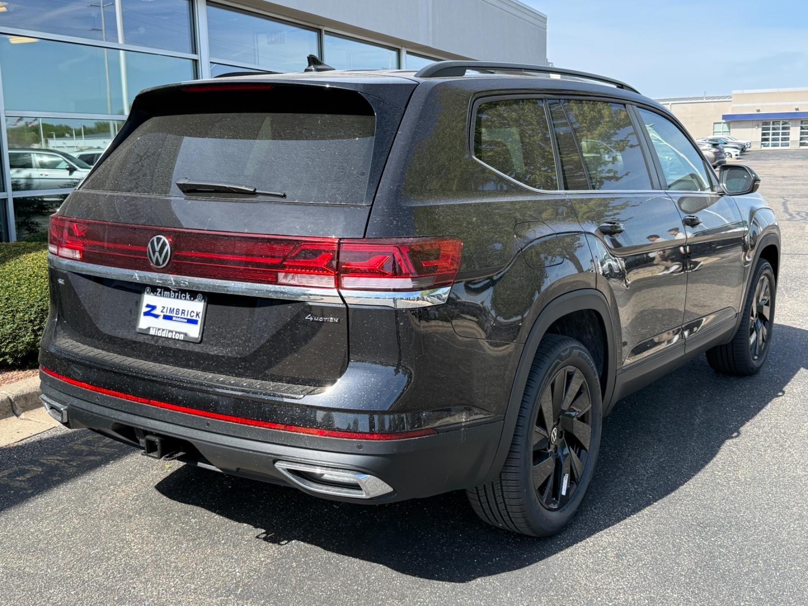 Volkswagen Atlas Vehicle Image 03