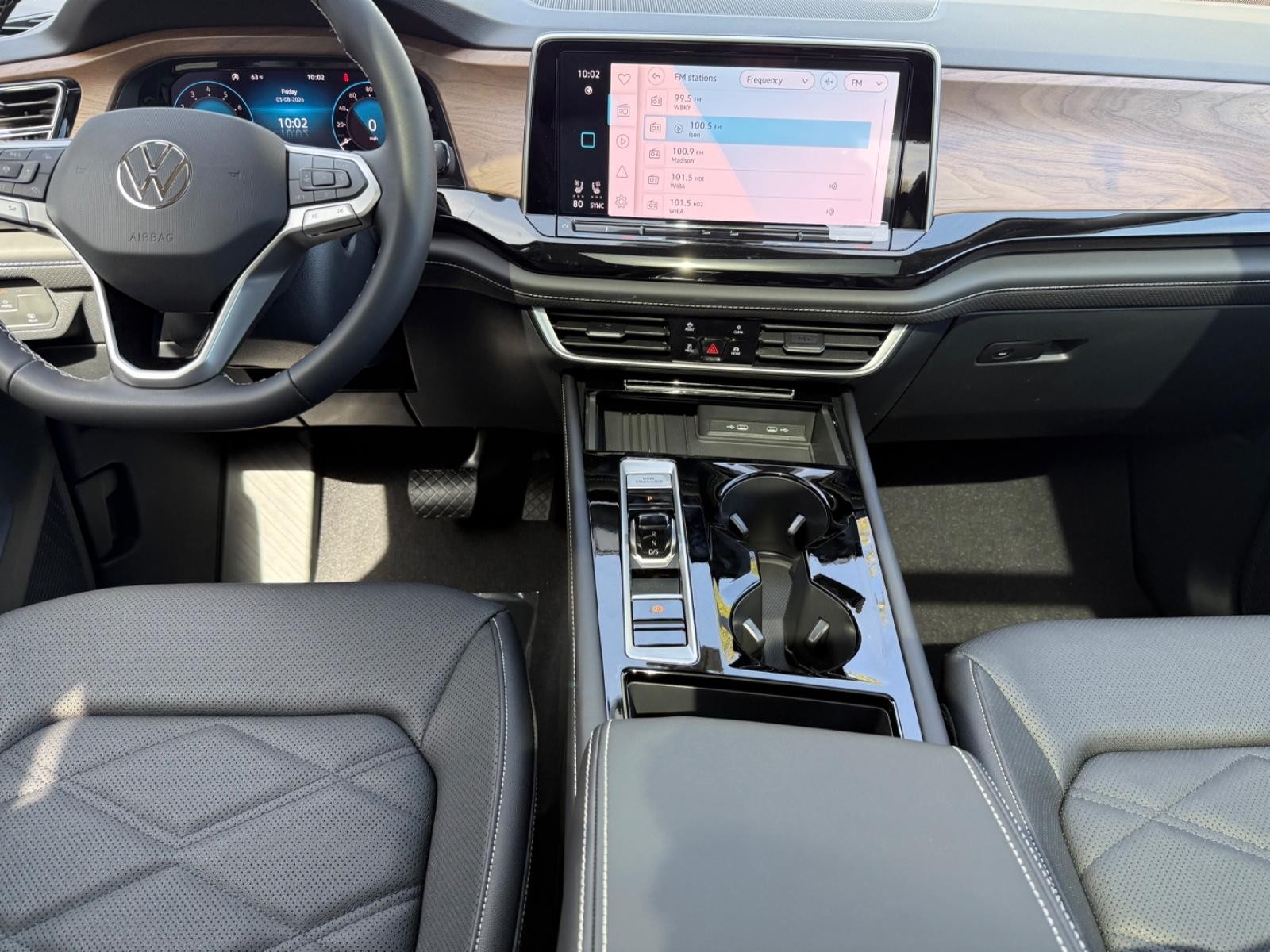 Volkswagen Atlas Vehicle Image 07