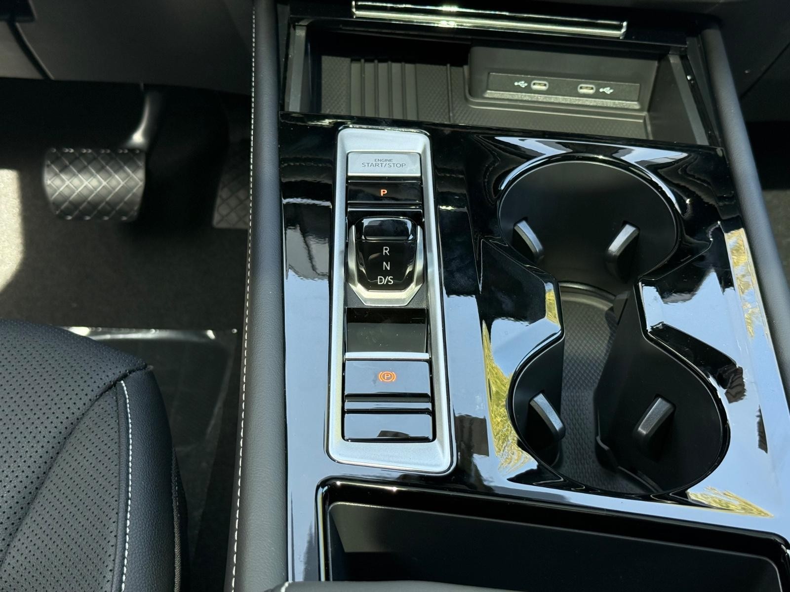 Volkswagen Atlas Vehicle Image 09