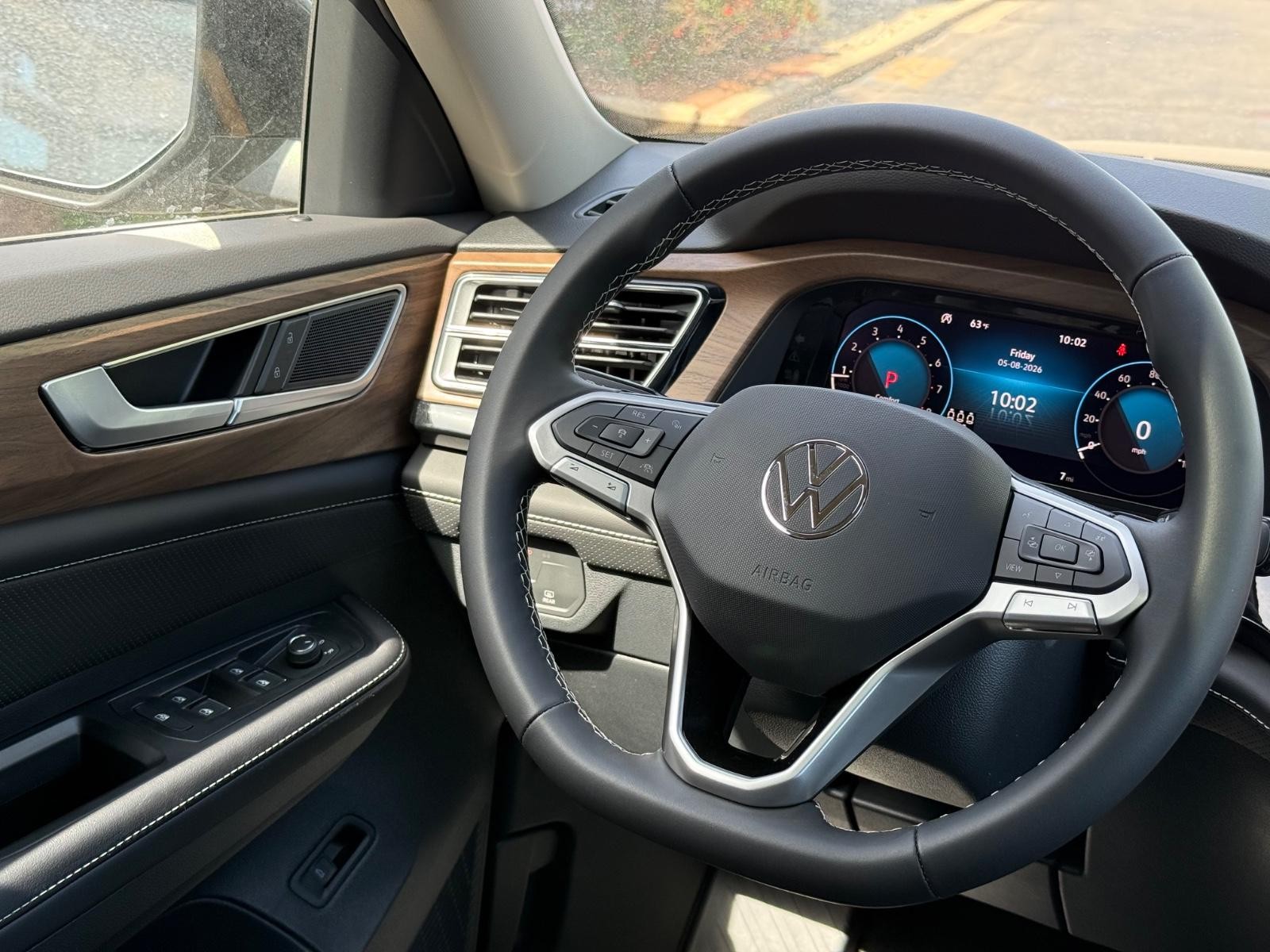 Volkswagen Atlas Vehicle Image 10