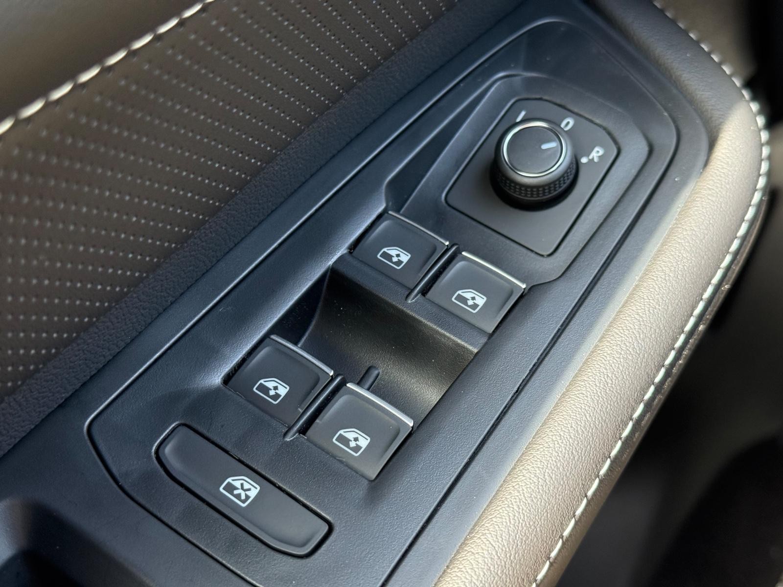 Volkswagen Atlas Vehicle Image 16