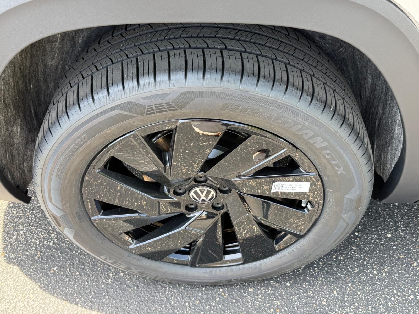 Volkswagen Atlas Vehicle Image 04