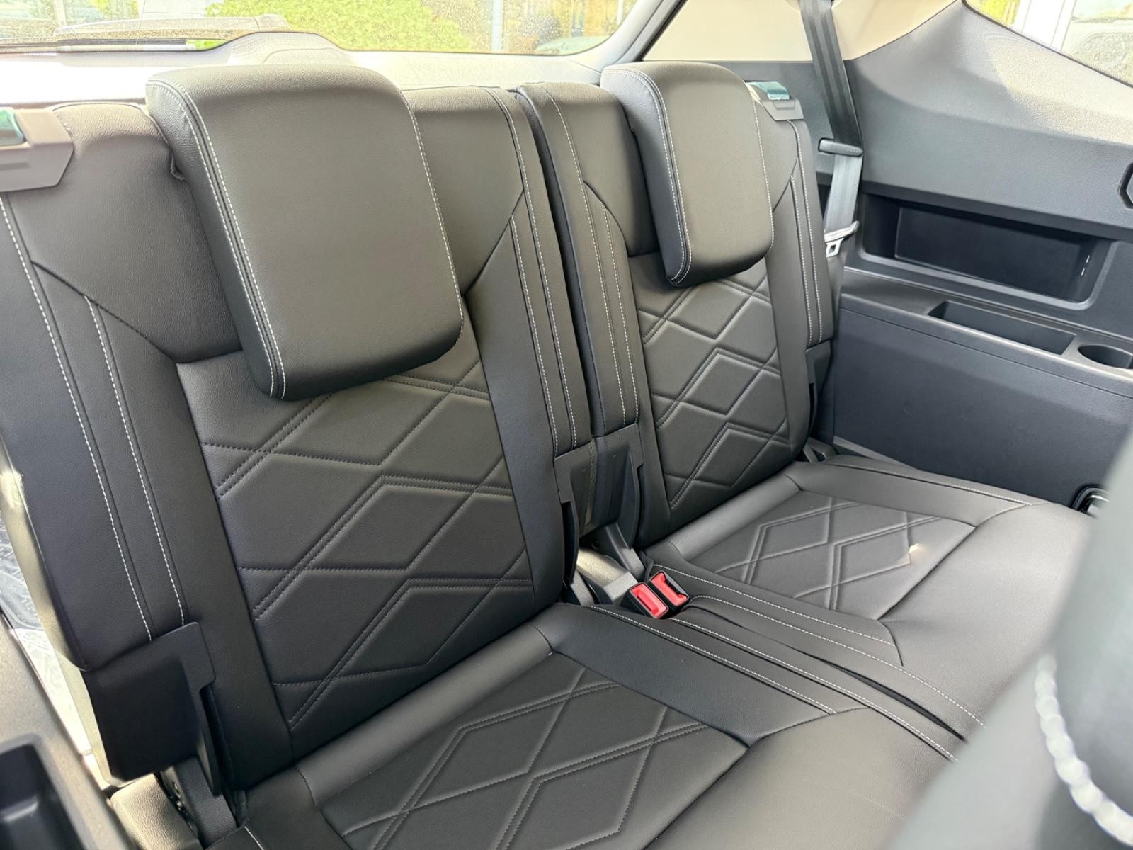 Volkswagen Atlas Vehicle Image 06