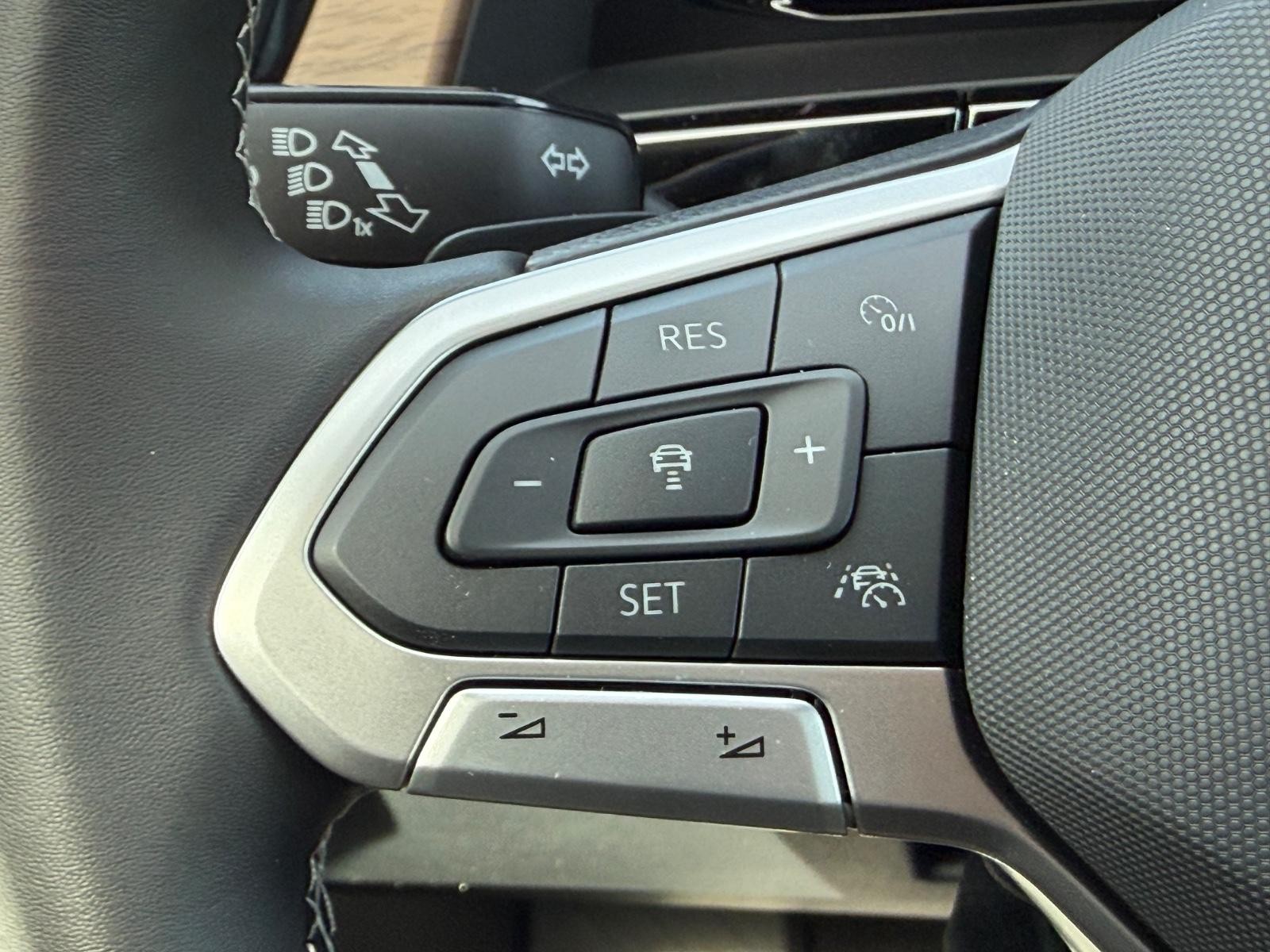 Volkswagen Atlas Vehicle Image 12