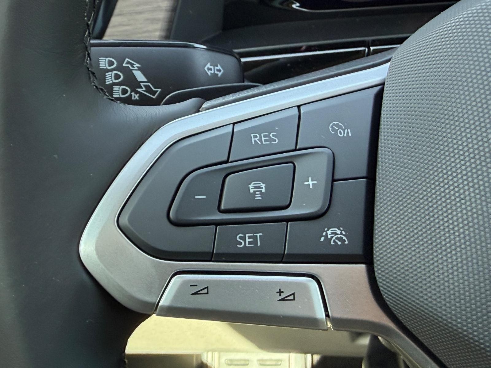 Volkswagen Atlas Vehicle Image 11