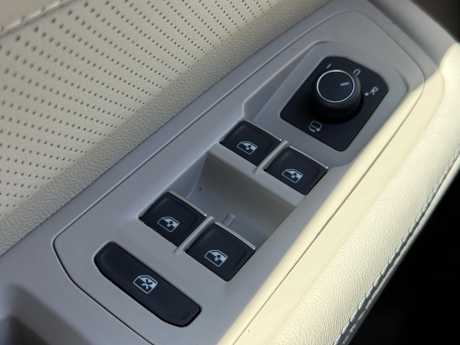 Volkswagen Atlas Vehicle Image 15