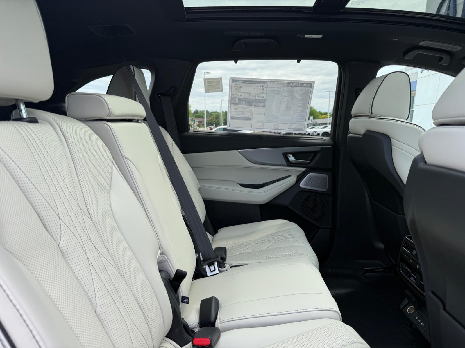 Acura MDX Vehicle Image 05