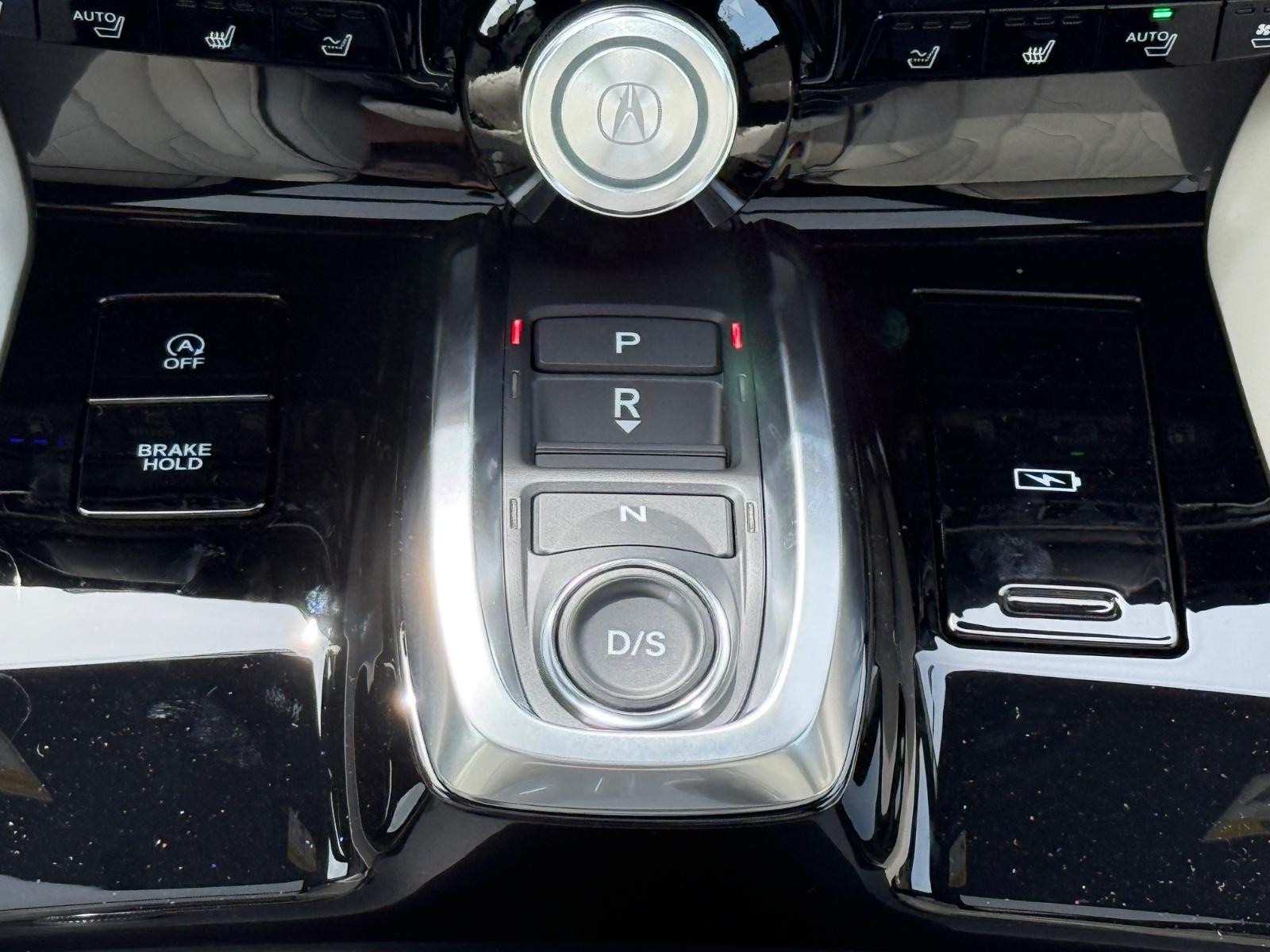 Acura MDX Vehicle Image 08