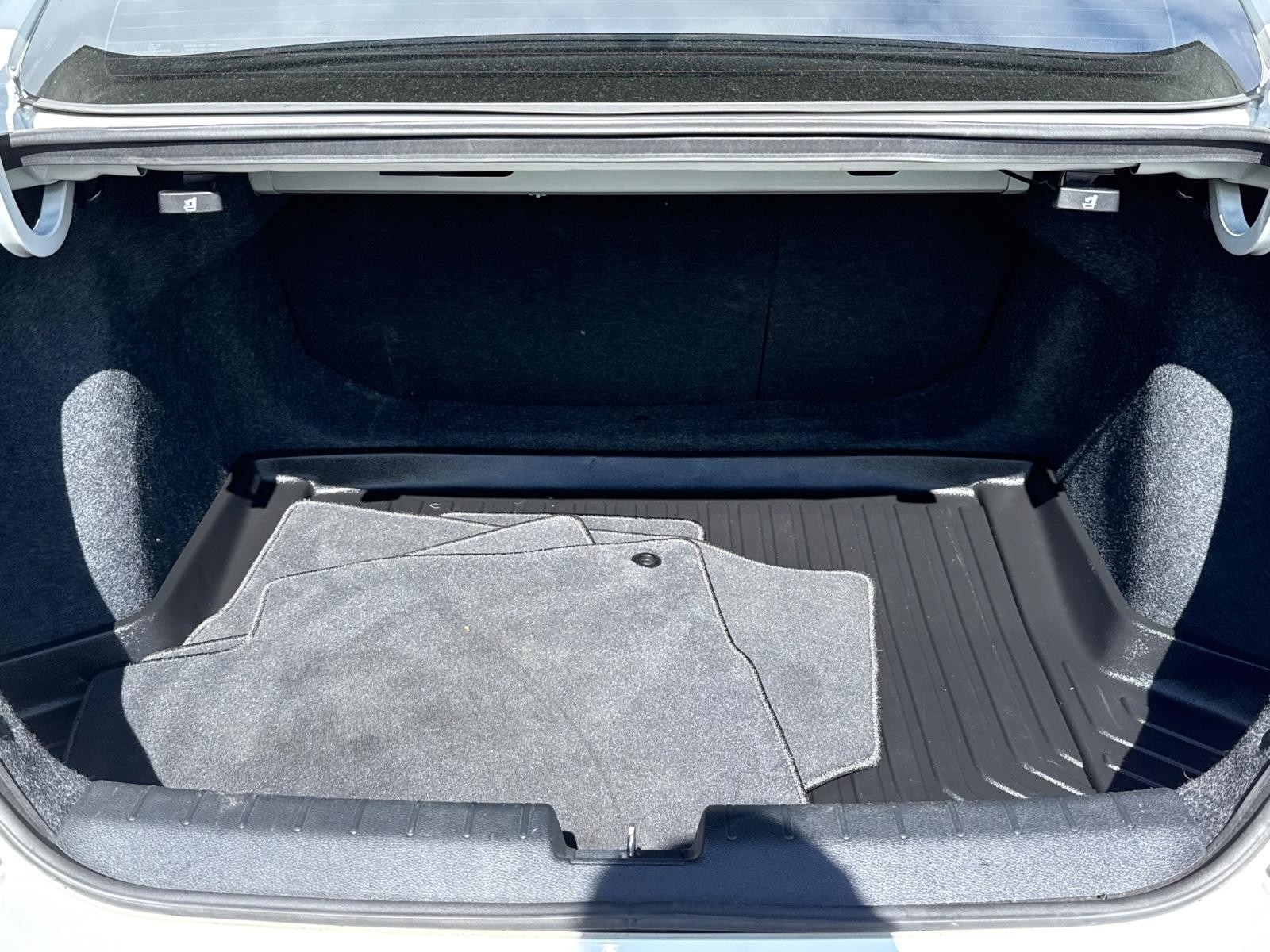 Honda Civic Si Coupe Vehicle Image 05