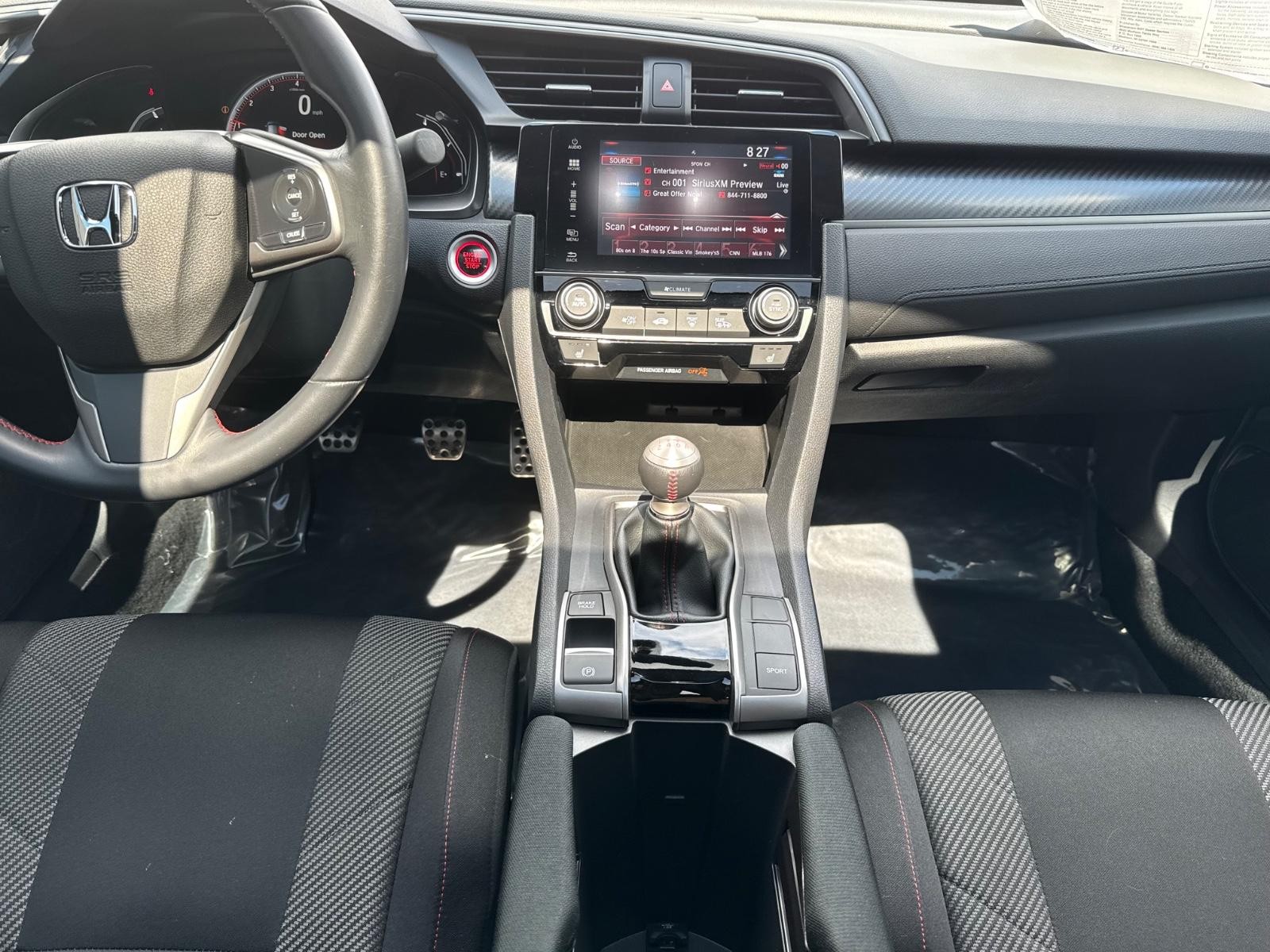 Honda Civic Si Coupe Vehicle Image 11