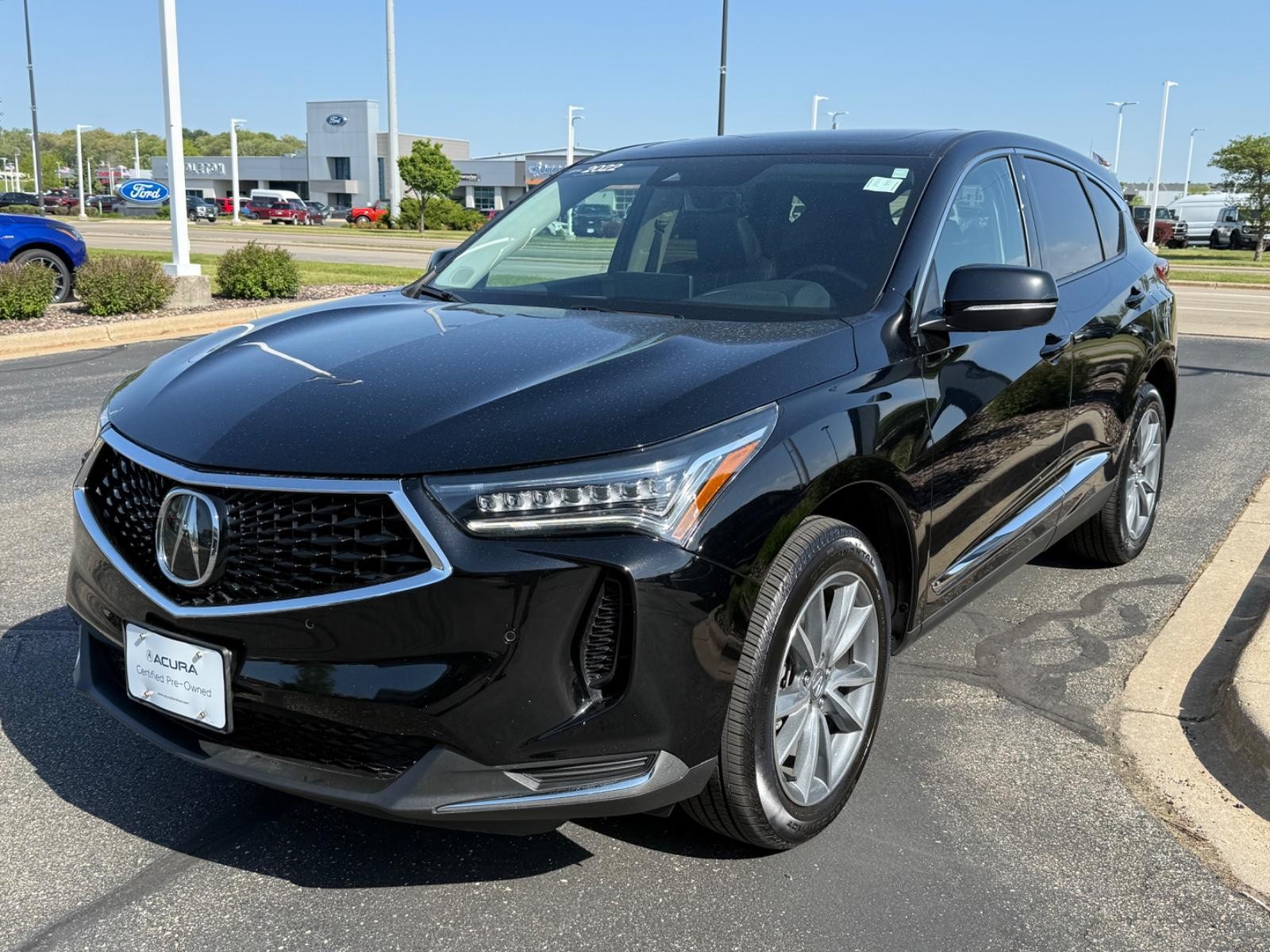 Acura RDX Vehicle Full-screen Gallery Image 08