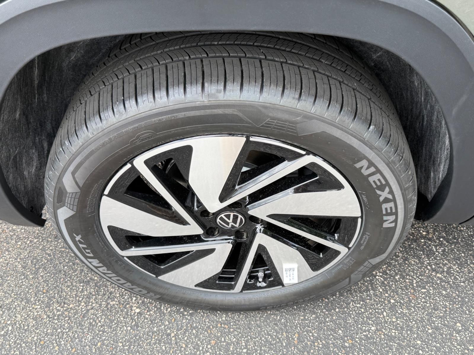Volkswagen Atlas Vehicle Image 04