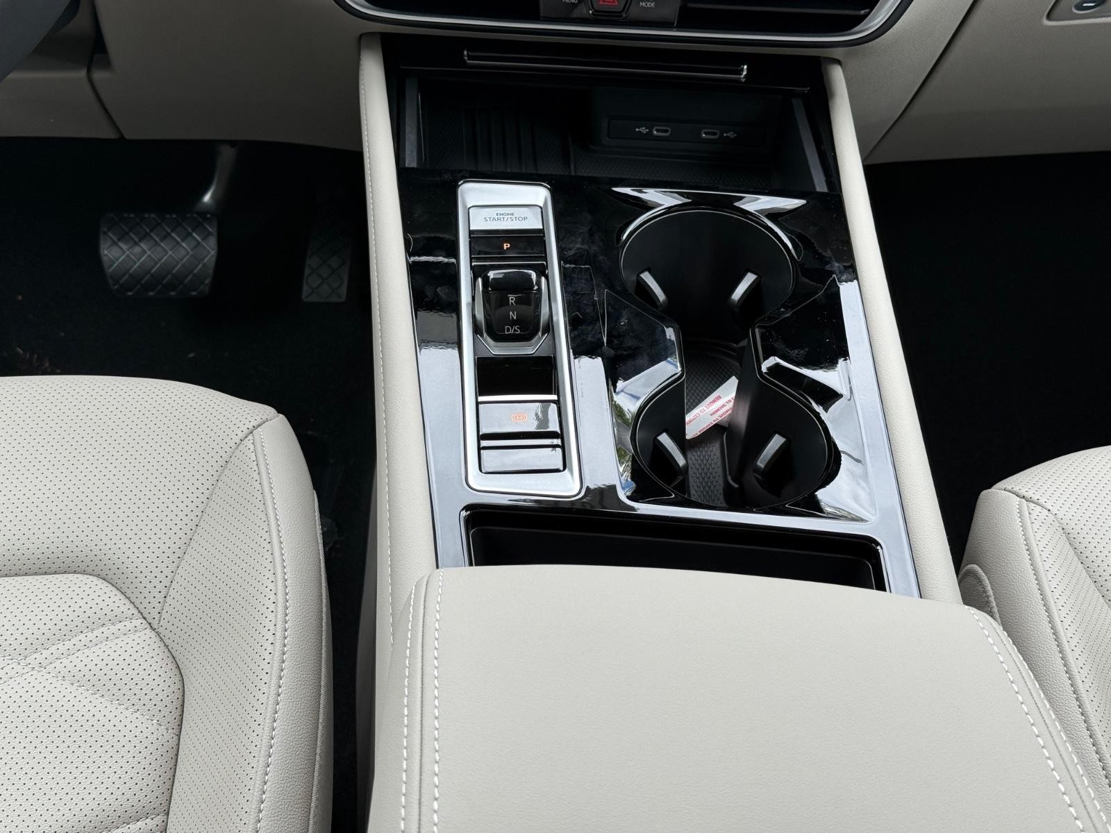 Volkswagen Atlas Vehicle Image 09