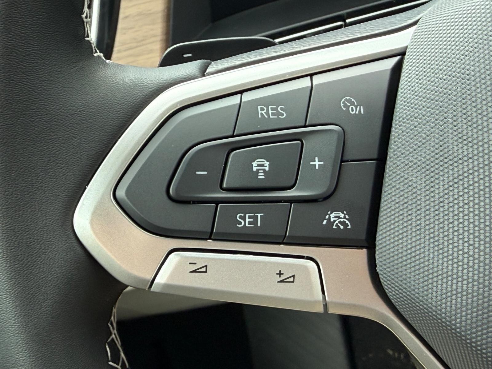 Volkswagen Atlas Vehicle Image 12