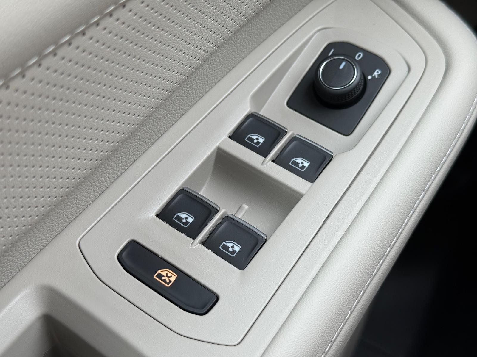 Volkswagen Atlas Vehicle Image 16