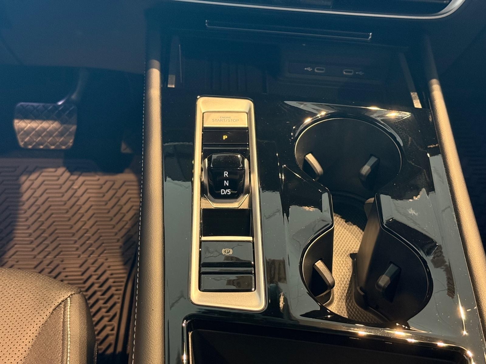 Volkswagen Atlas Vehicle Image 09