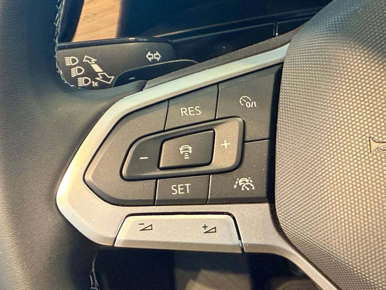 Volkswagen Atlas Vehicle Image 12