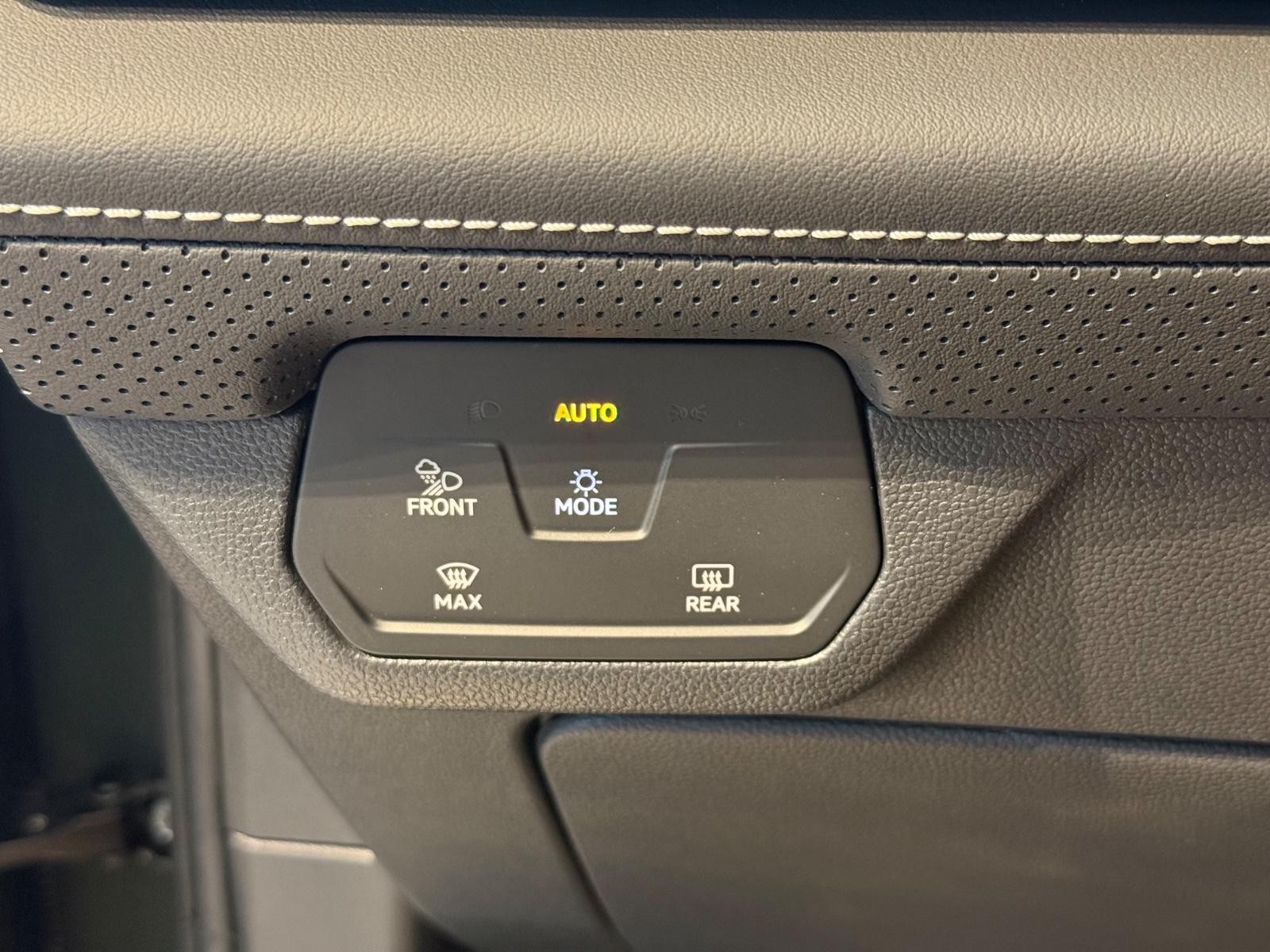 Volkswagen Atlas Vehicle Image 14