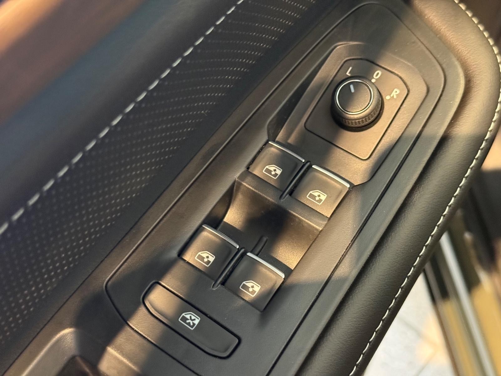 Volkswagen Atlas Vehicle Image 15