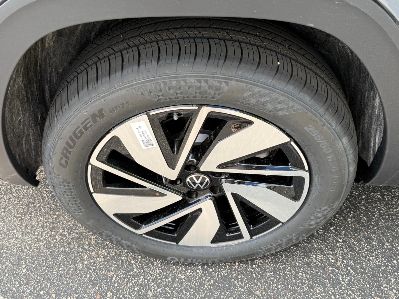 Volkswagen Atlas Vehicle Image 04