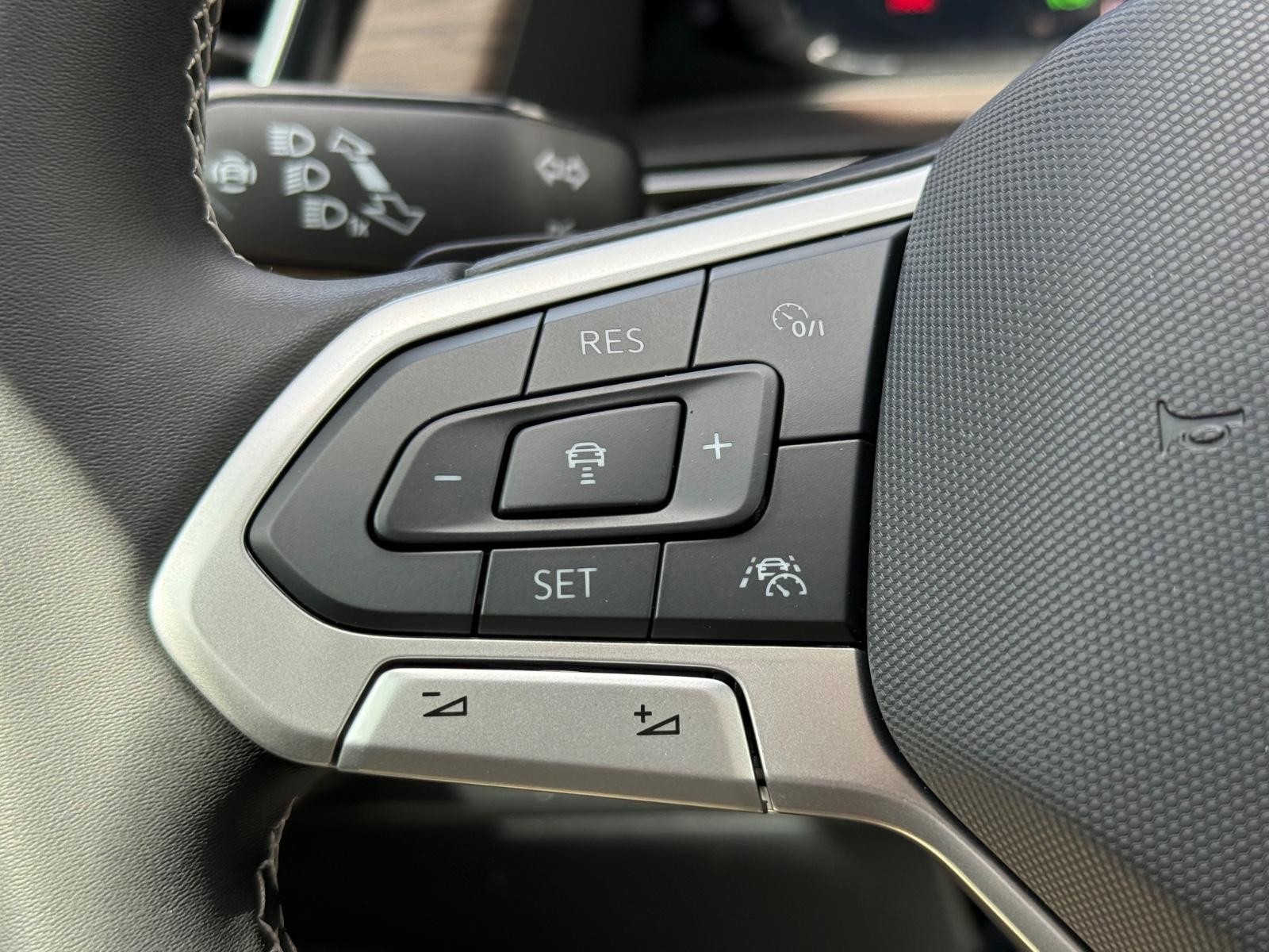 Volkswagen Atlas Vehicle Image 11