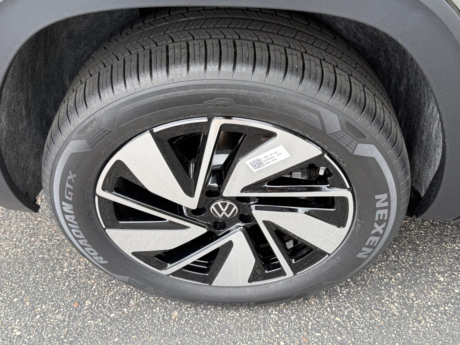 Volkswagen Atlas Vehicle Image 04