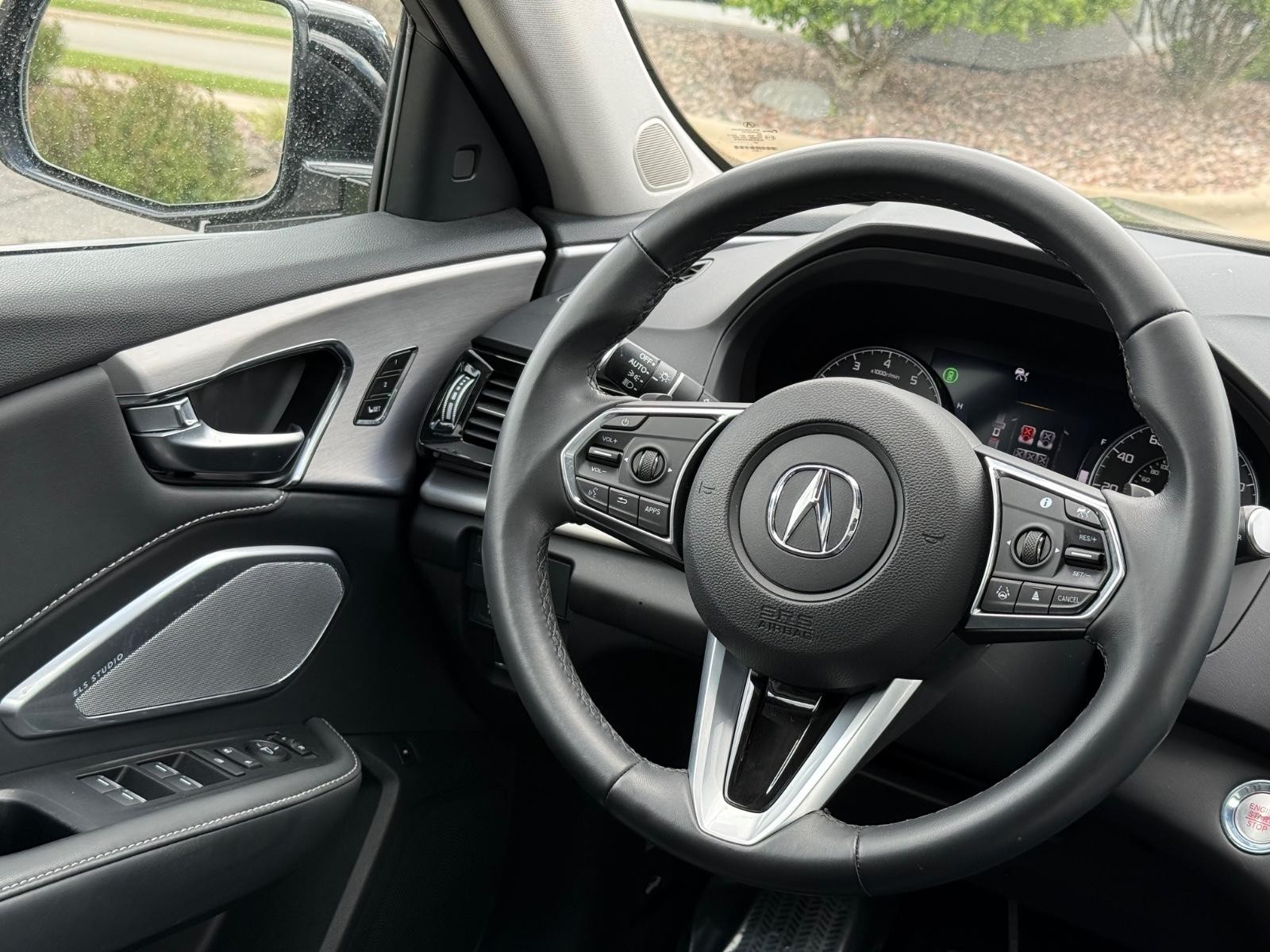 Acura RDX Vehicle Image 15