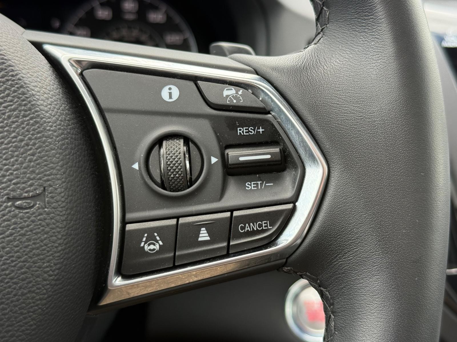 Acura RDX Vehicle Image 19