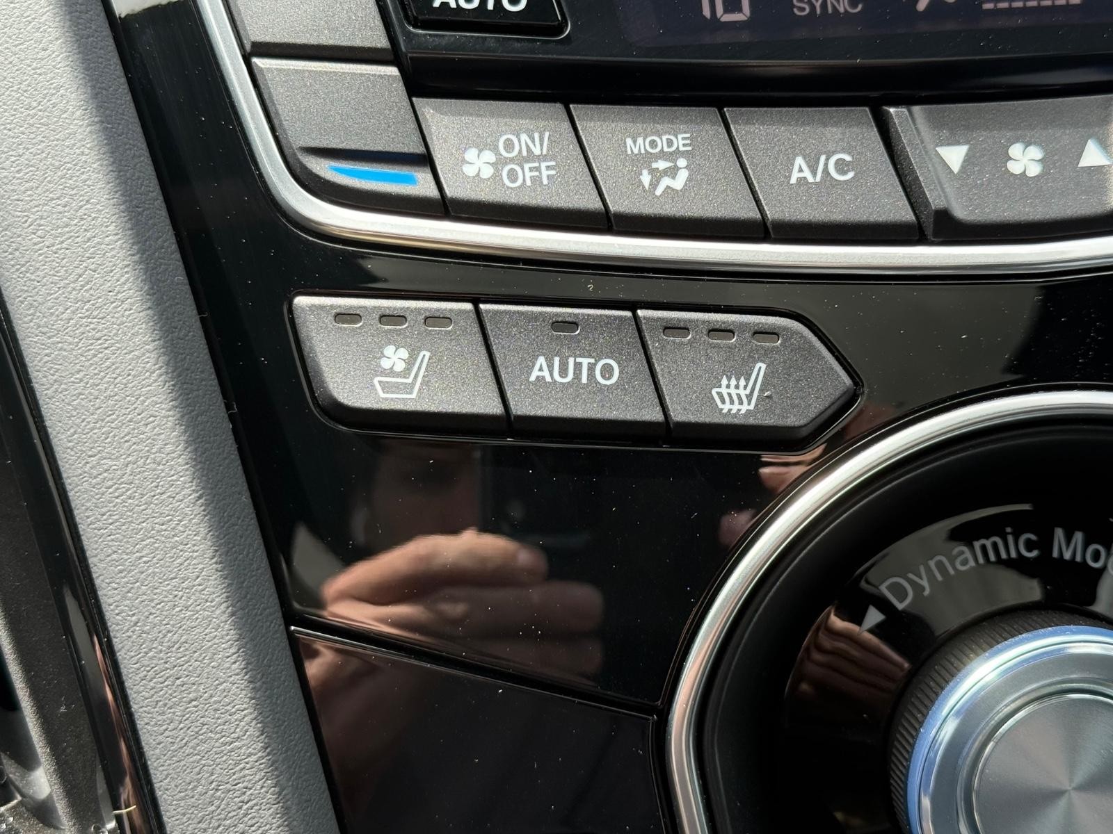Acura RDX Vehicle Full-screen Gallery Image 21
