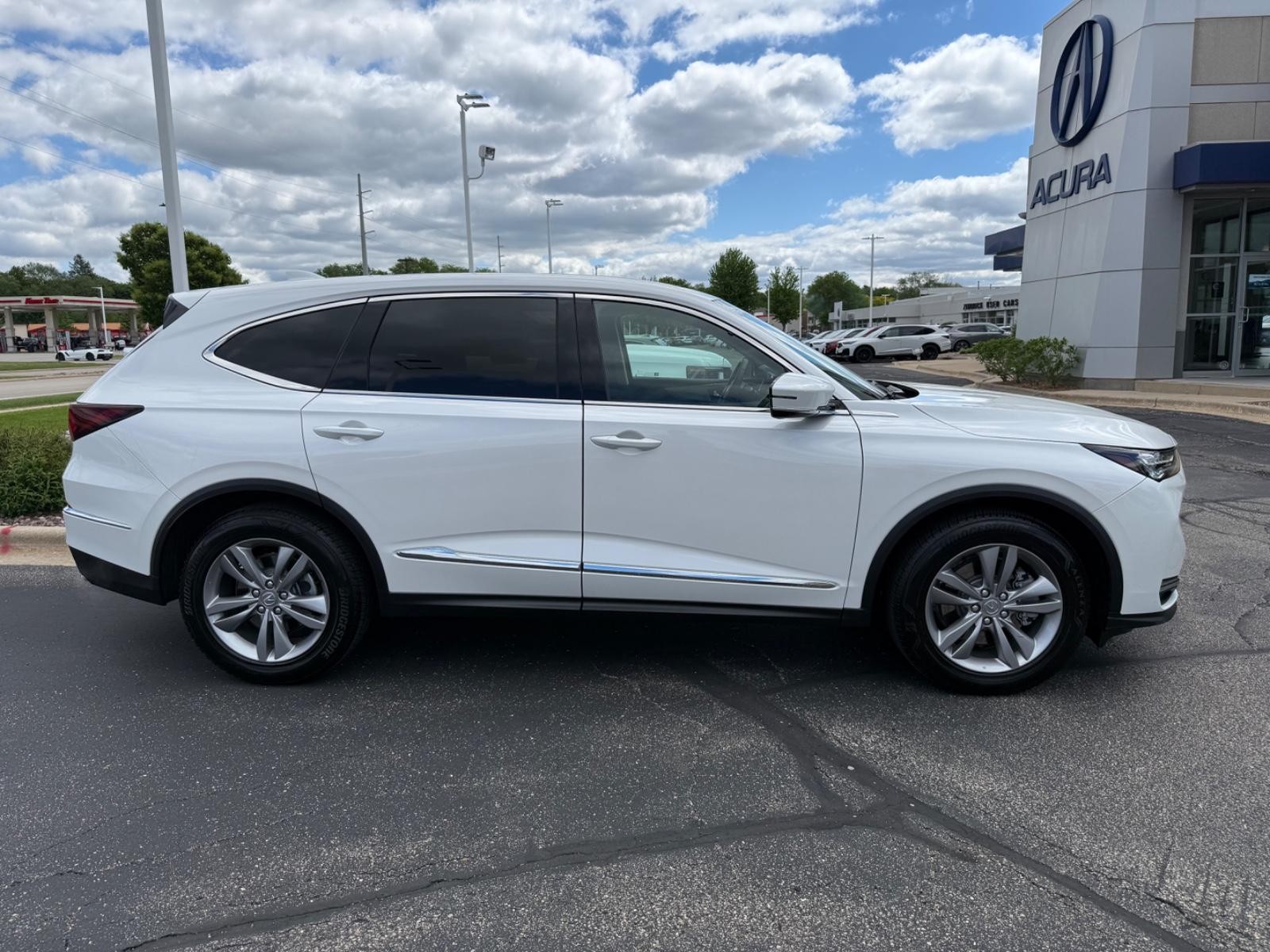 Acura MDX Vehicle Image 02