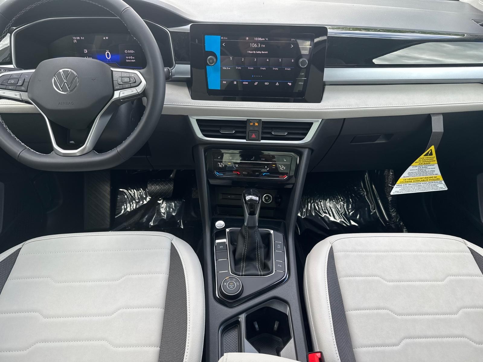 Volkswagen Taos Vehicle Image 07