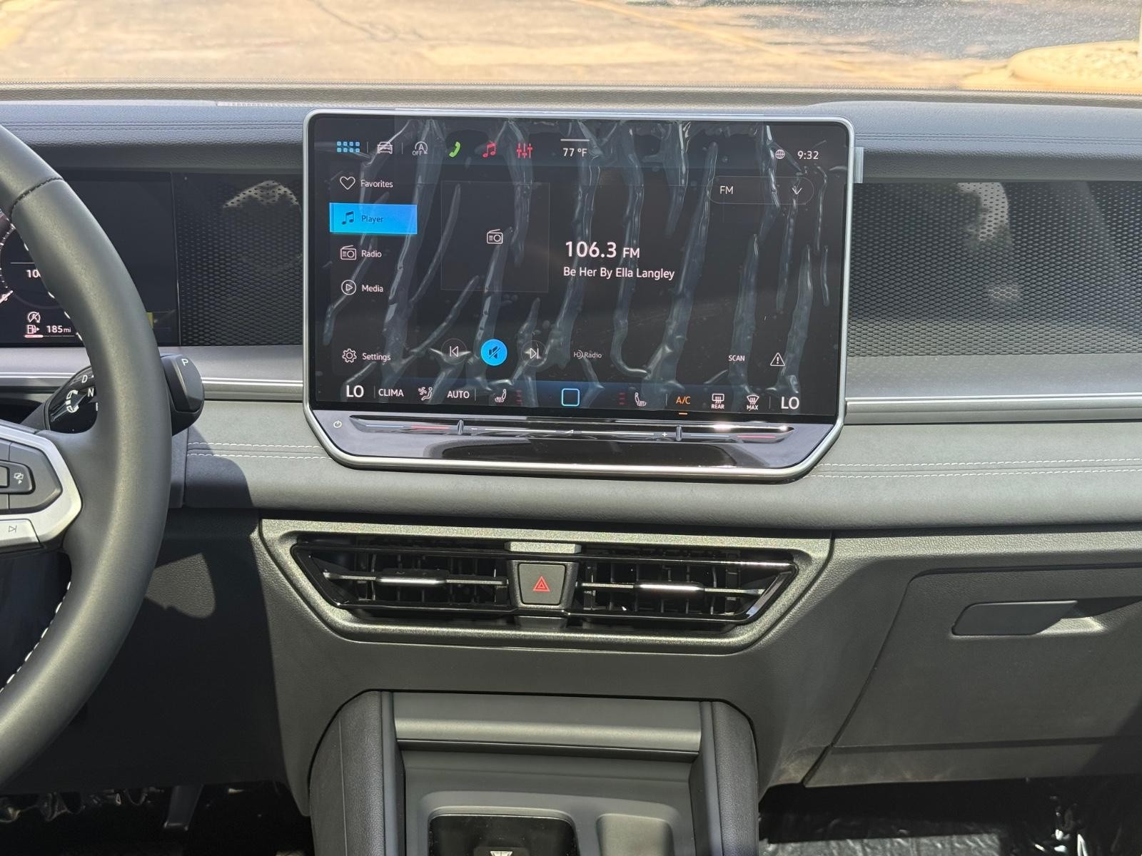 Volkswagen Tiguan Vehicle Image 07