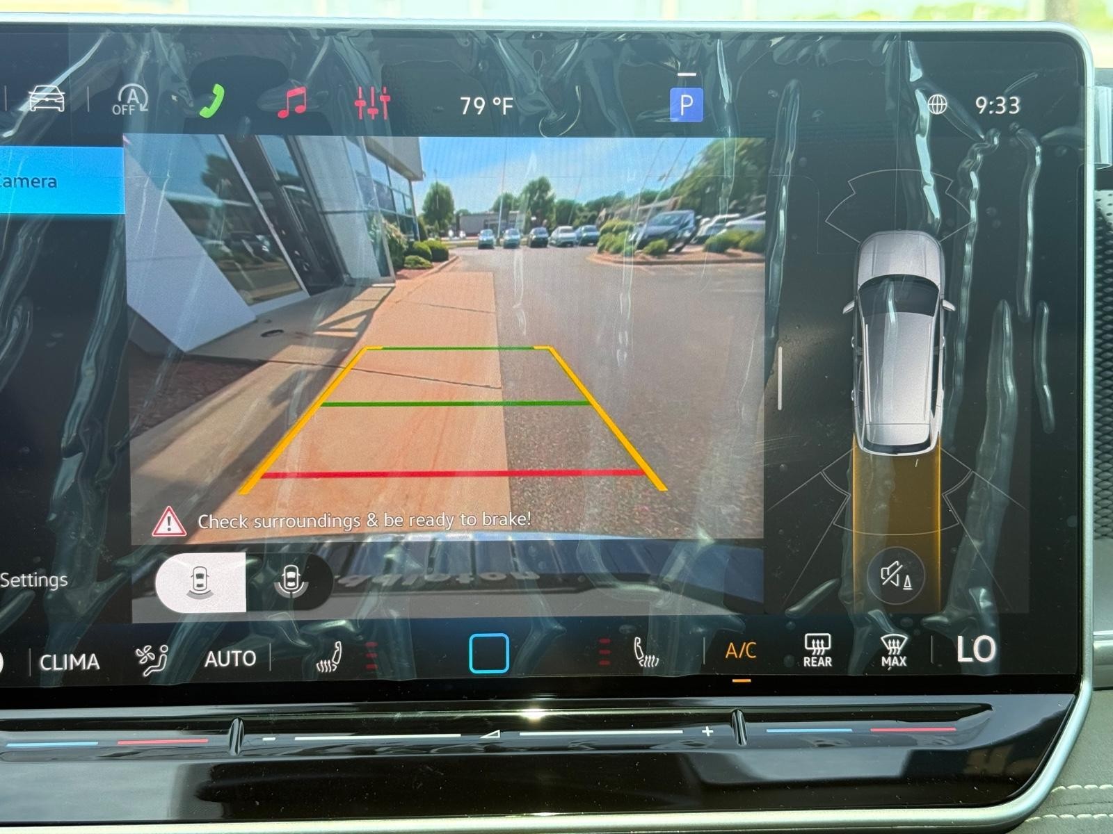 Volkswagen Tiguan Vehicle Image 14