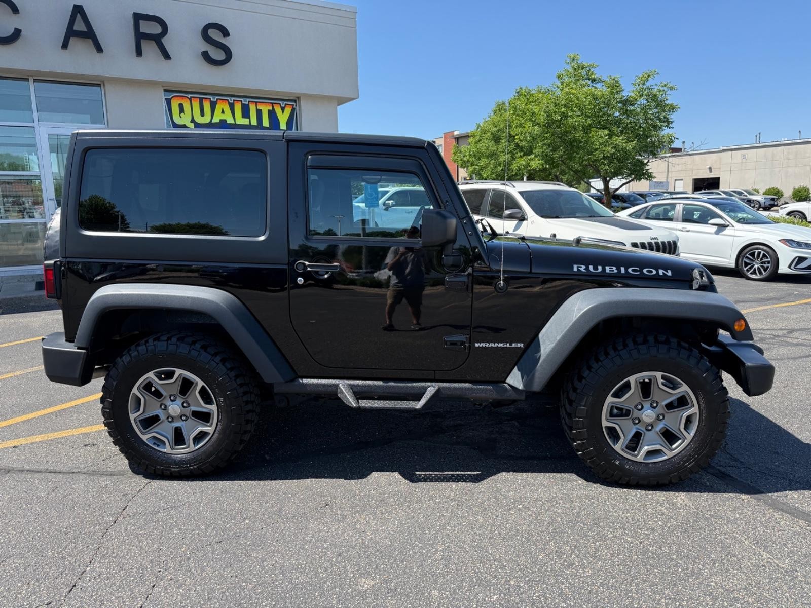 Jeep Wrangler Vehicle Image 02