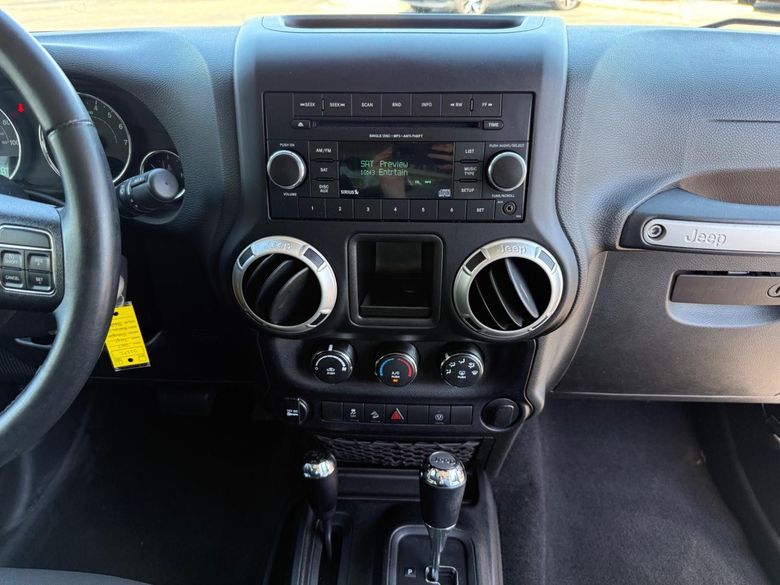 Jeep Wrangler Vehicle Image 10