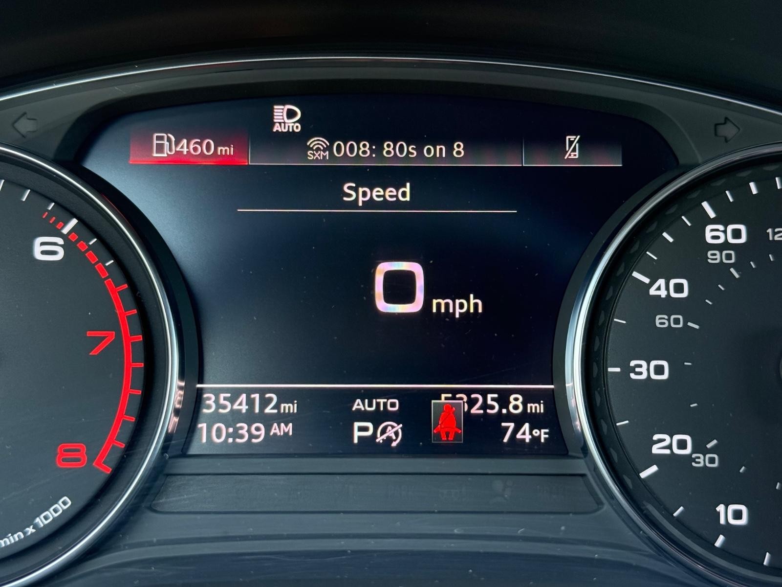 Audi Q5 Vehicle Full-screen Gallery Image 18