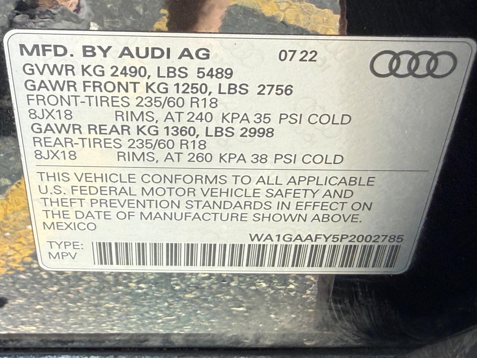 Audi Q5 Vehicle Full-screen Gallery Image 23