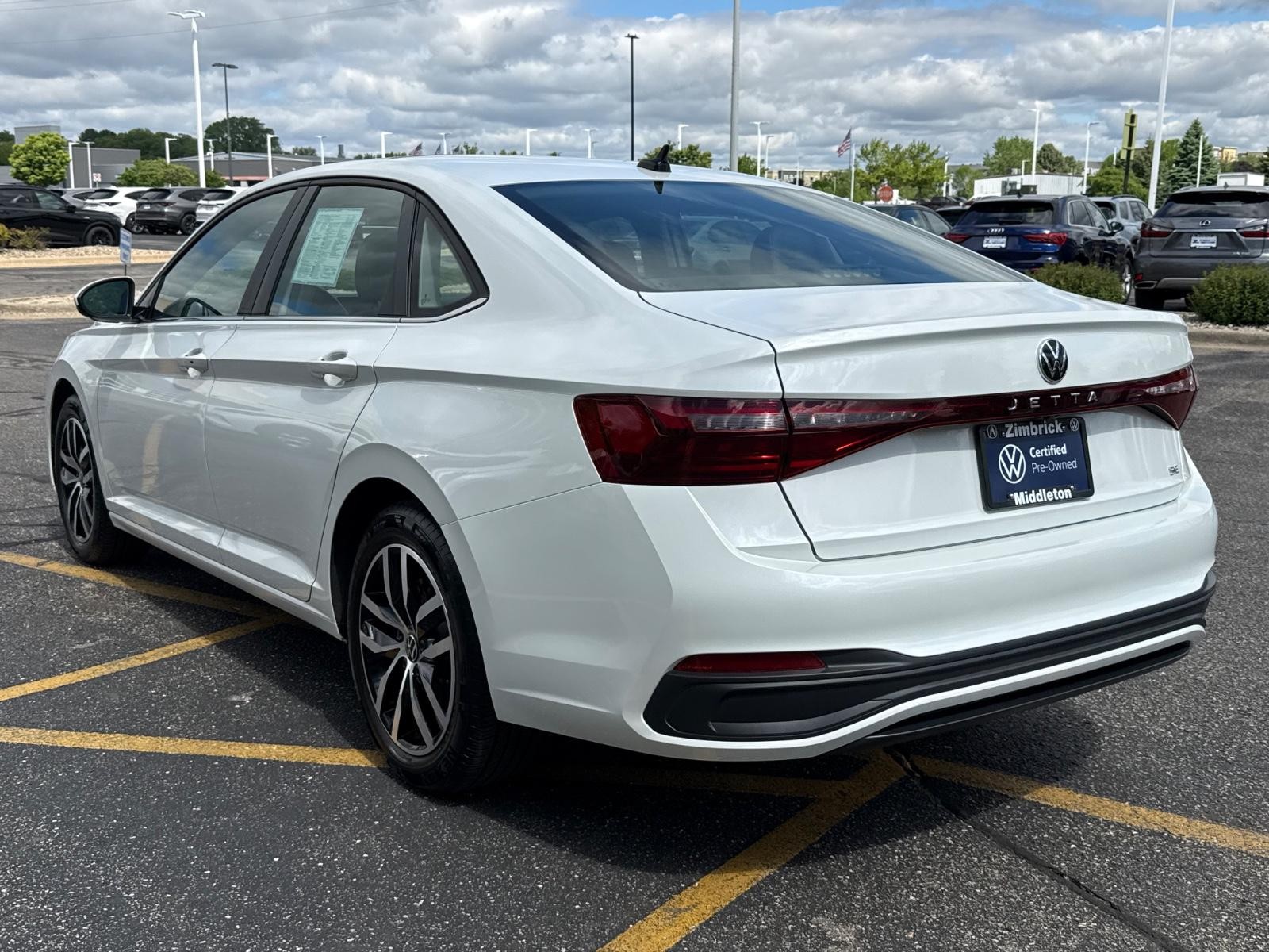 Volkswagen Jetta Vehicle Image 06