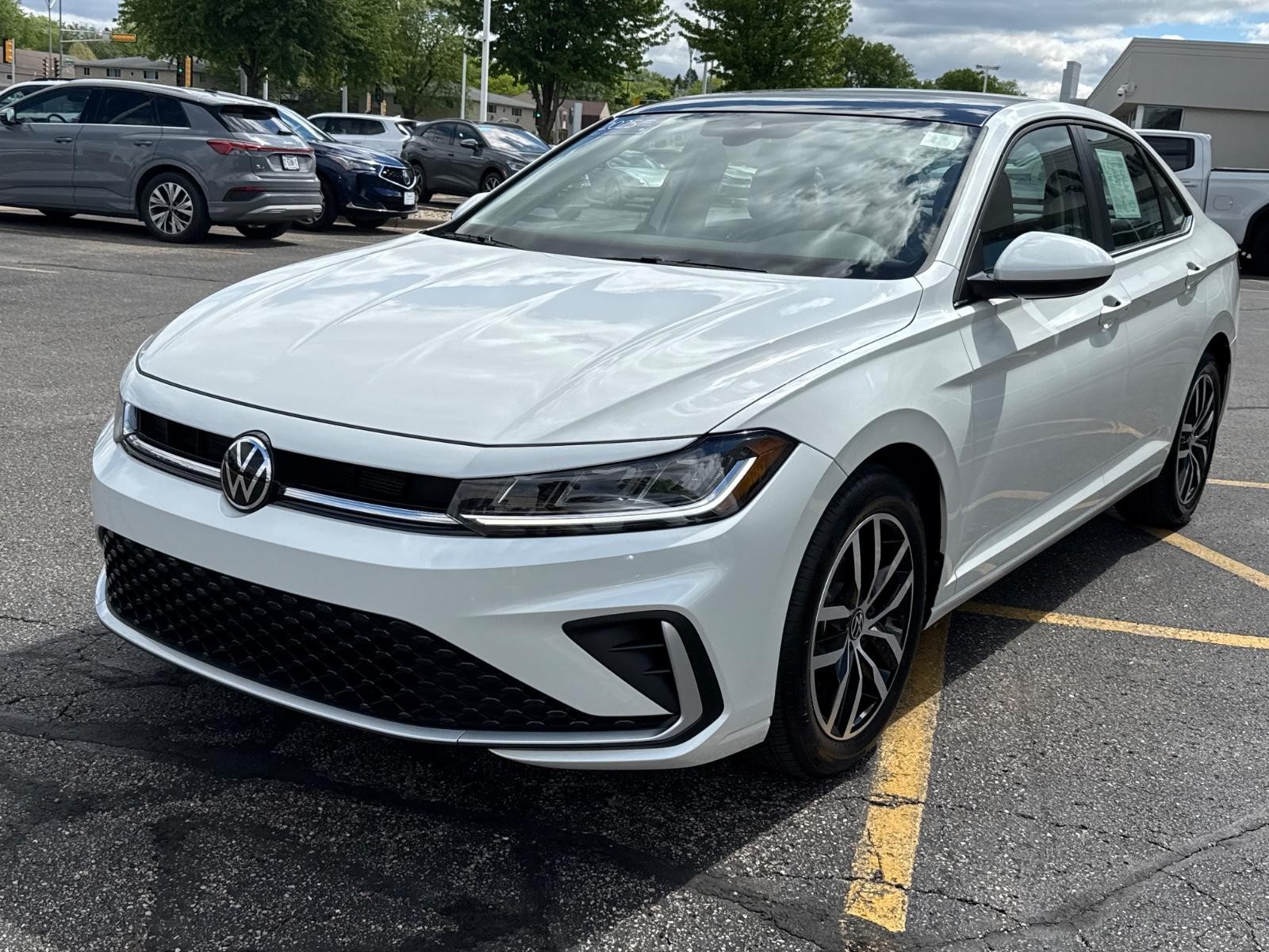 Volkswagen Jetta Vehicle Image 08