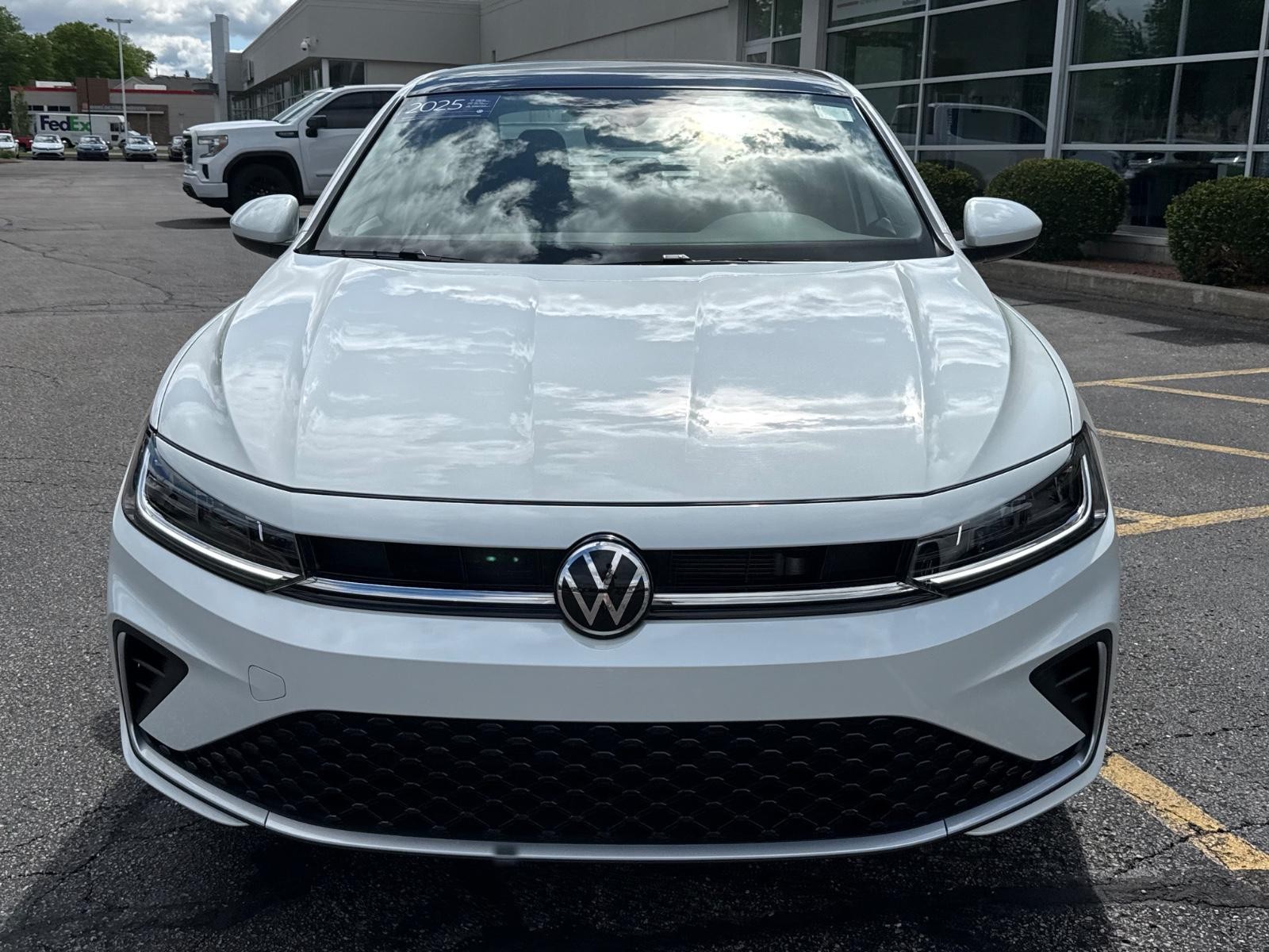 Volkswagen Jetta Vehicle Image 09