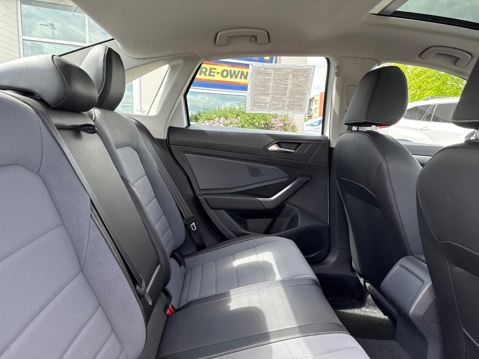 Volkswagen Jetta Vehicle Image 10