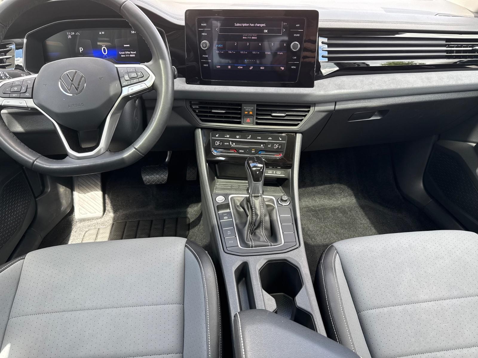 Volkswagen Jetta Vehicle Image 11