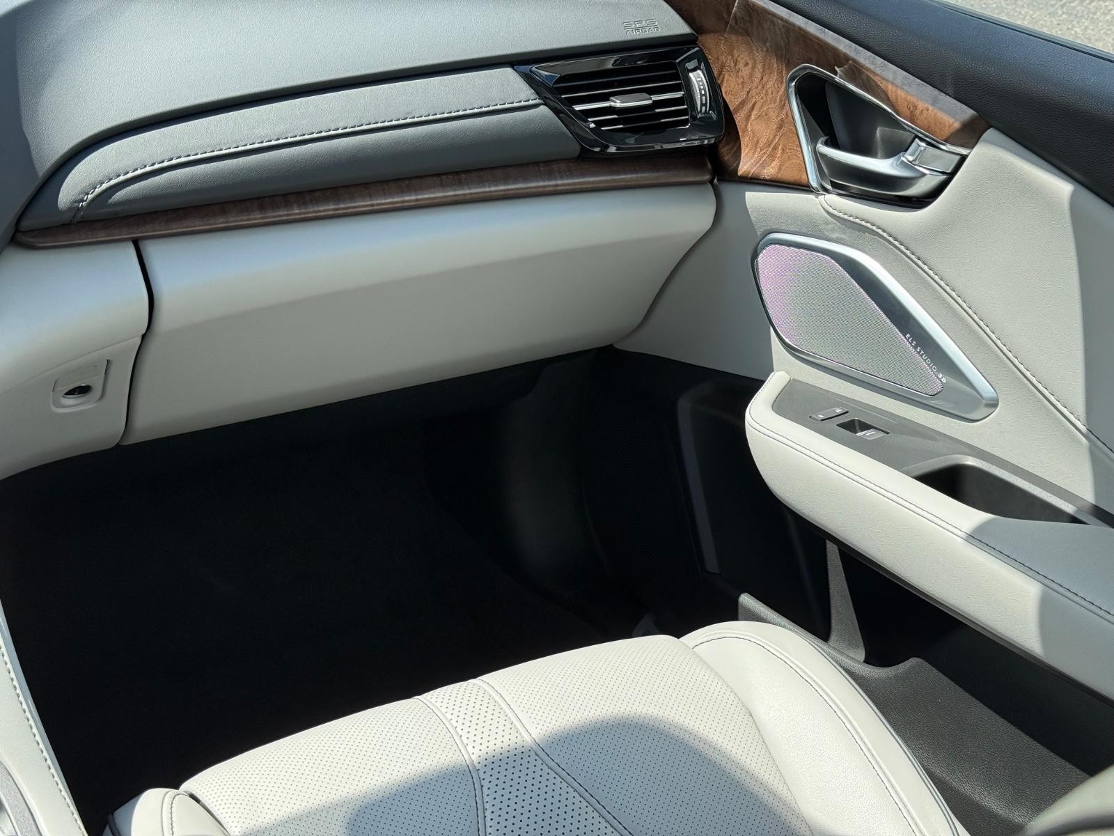 Acura RDX Vehicle Image 15